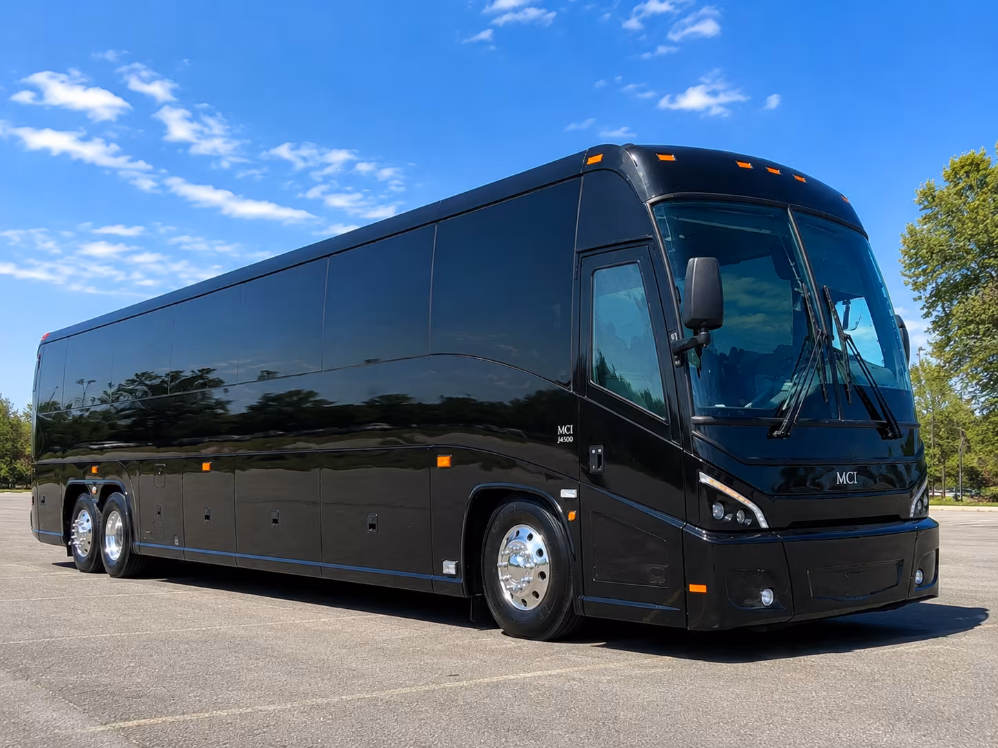 charter buses to mia for corporate airport transfers in doral