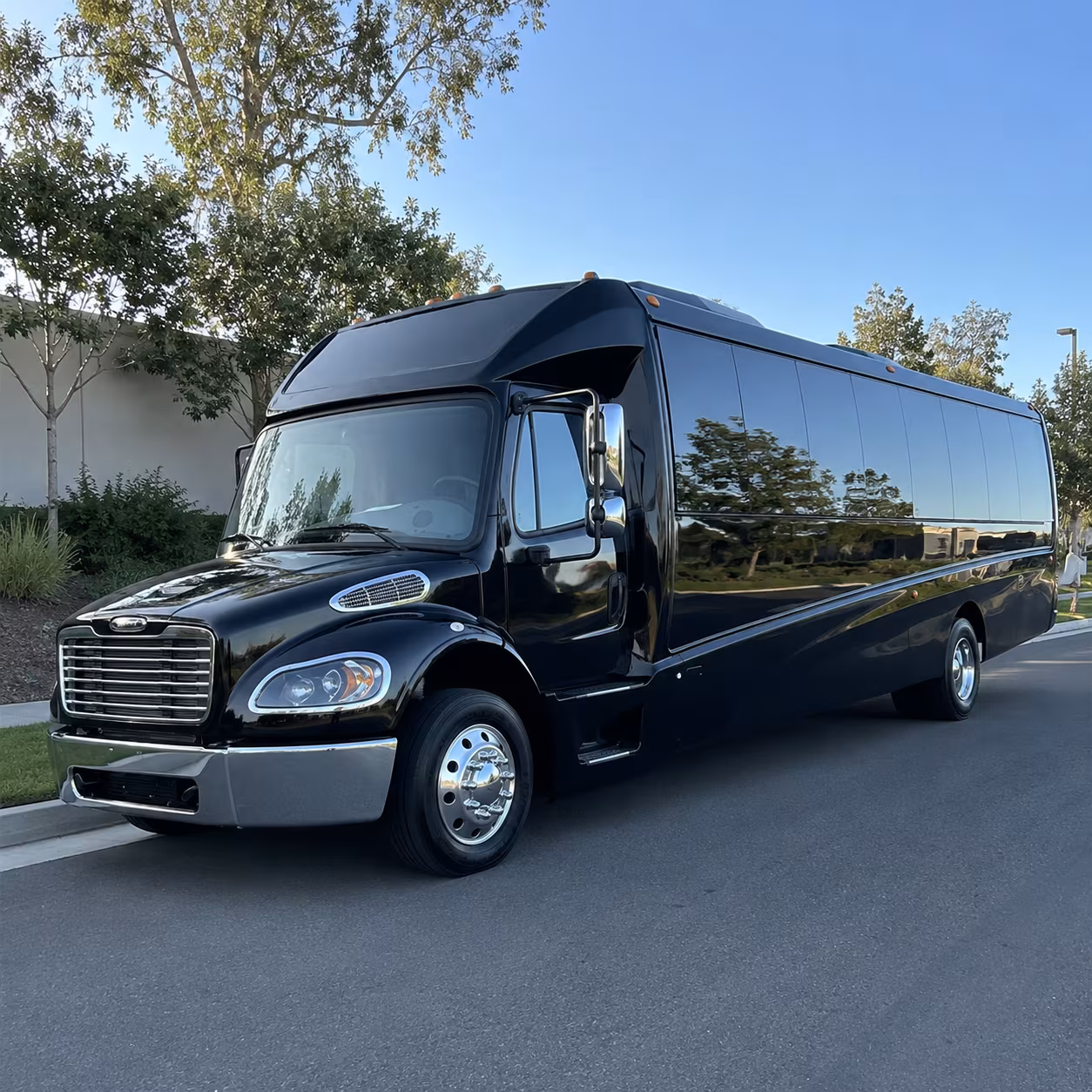 doral 15 passenger minibus