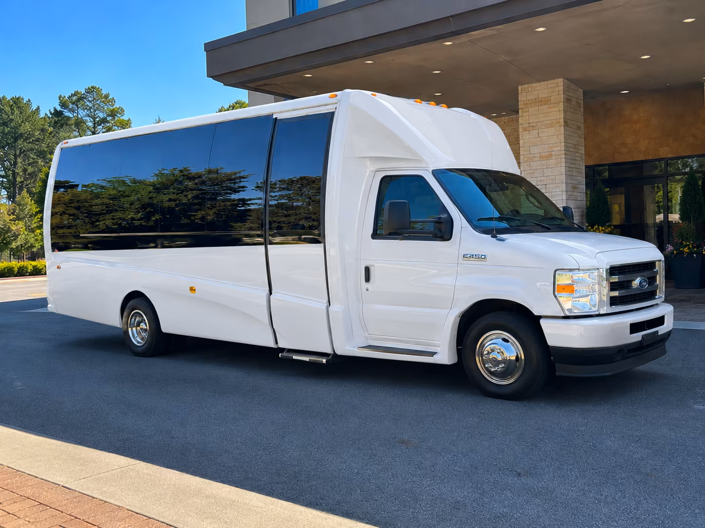 employee shuttle buses for doral s corporate parks and business districts