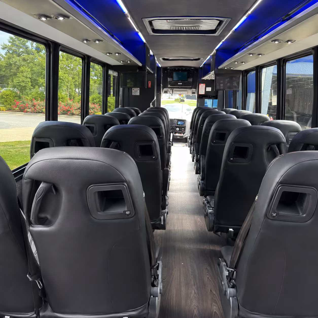 minibus rentals for doral rehearsal dinners and wedding weekends